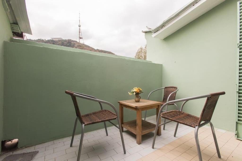 Тбилиси: Lia Residence Spacious Apartment In The Heart Of Tbilisi