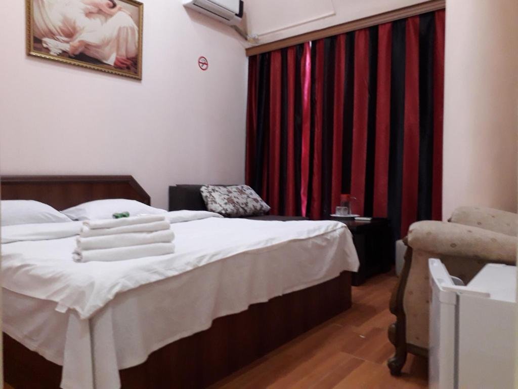 Тбилиси: Hotel Plus 24 7