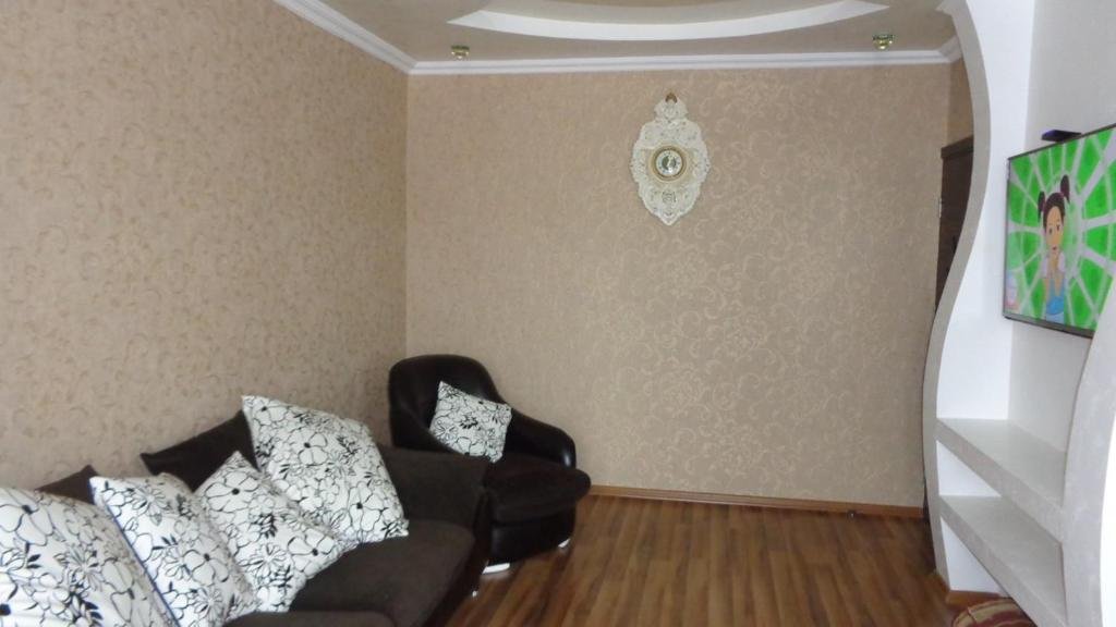 Батуми: 3 bedroom apartment for rent