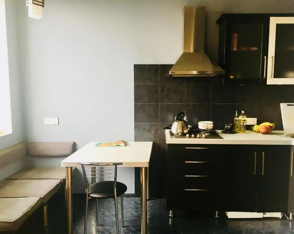 Тбилиси: Luminous Apartment