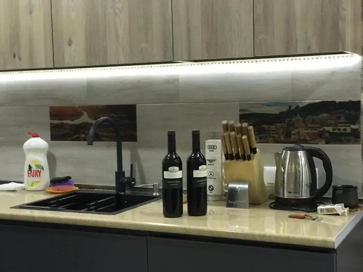 Тбилиси: Luxury 4 Bedroom Apartment In The Center