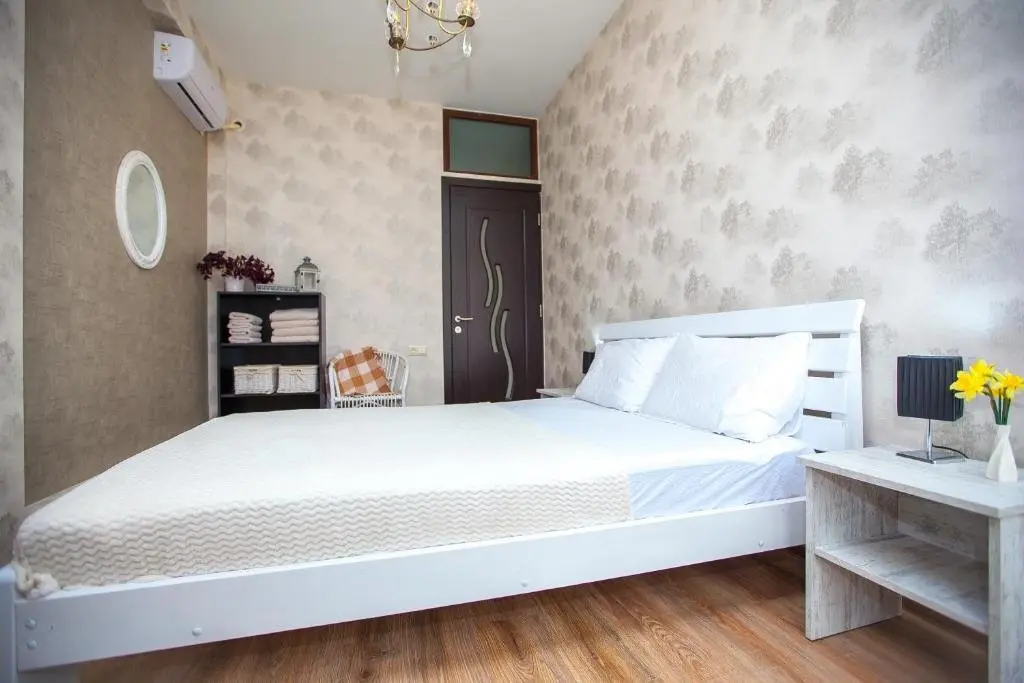 Тбилиси: New 2 Bedrooms Apartment In Old Town Avlabari