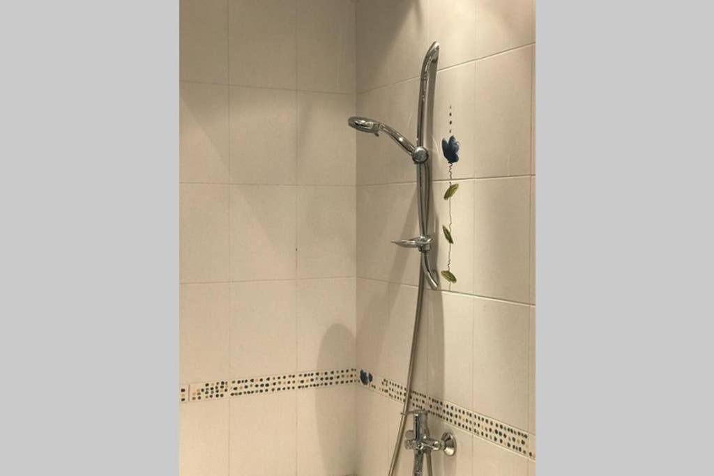 Тбилиси: 23 Avenue I. Chavchavadze