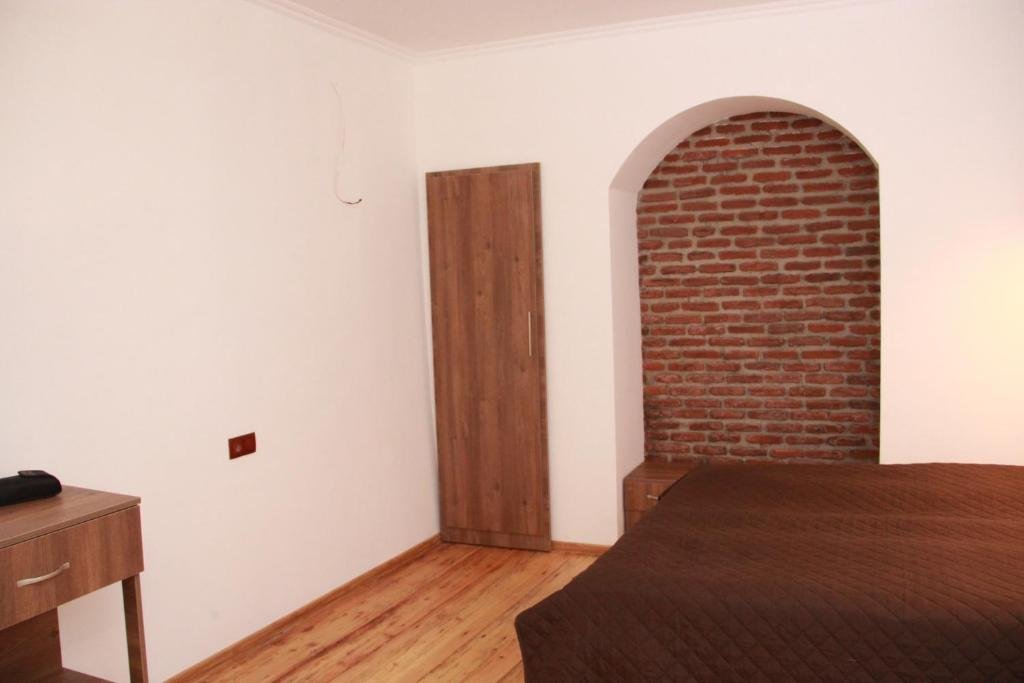 Тбилиси: Kogho's Leonidze Street 12 Apartments