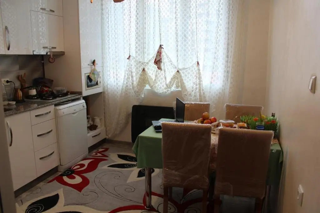 Батуми: Marnika Apartment