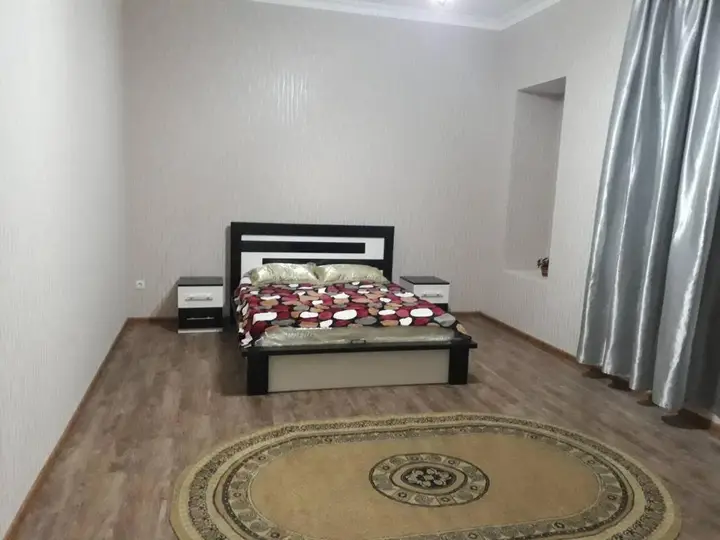 Тбилиси: Kvartira na Aghmashenebeli 59
