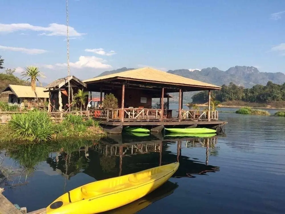 Канчанабури: Tamarind Raft House