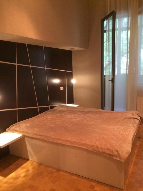 Тбилиси: Modern Apartment In Tbilisi Superior Comfort