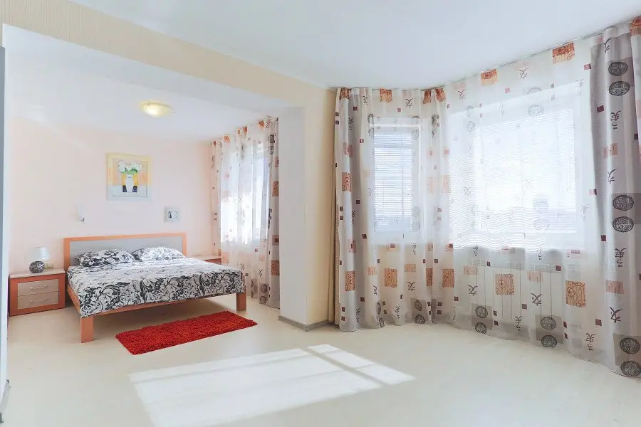 Минск: Апартаменты HomeApart Сторожовская 8(1)