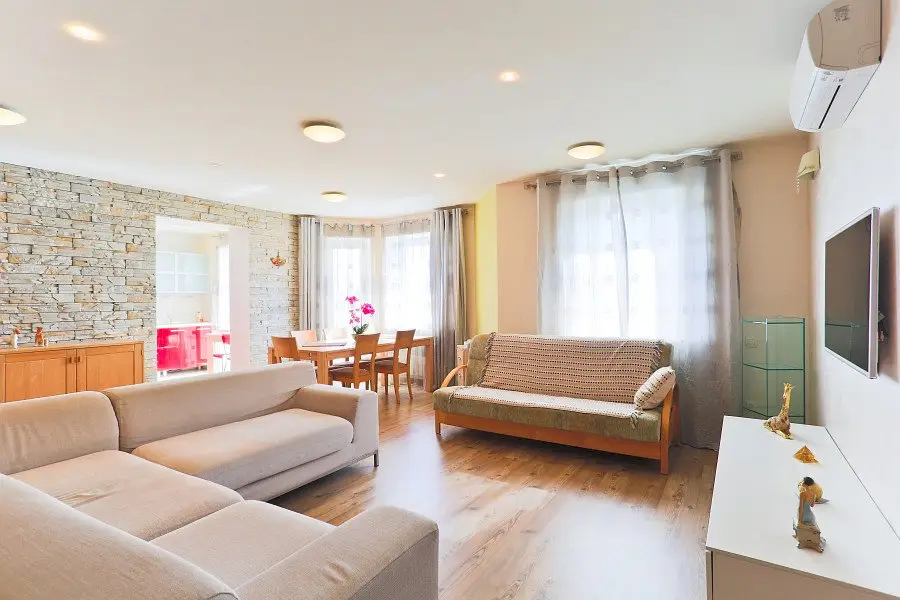 Минск: Апартаменты HomeApart Сторожовская 8(1)