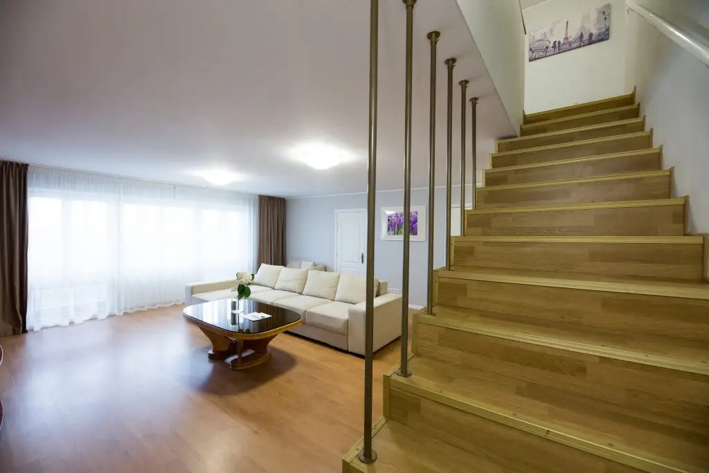 Минск: Апартаменты HomeApart Сторожовская 8(1)