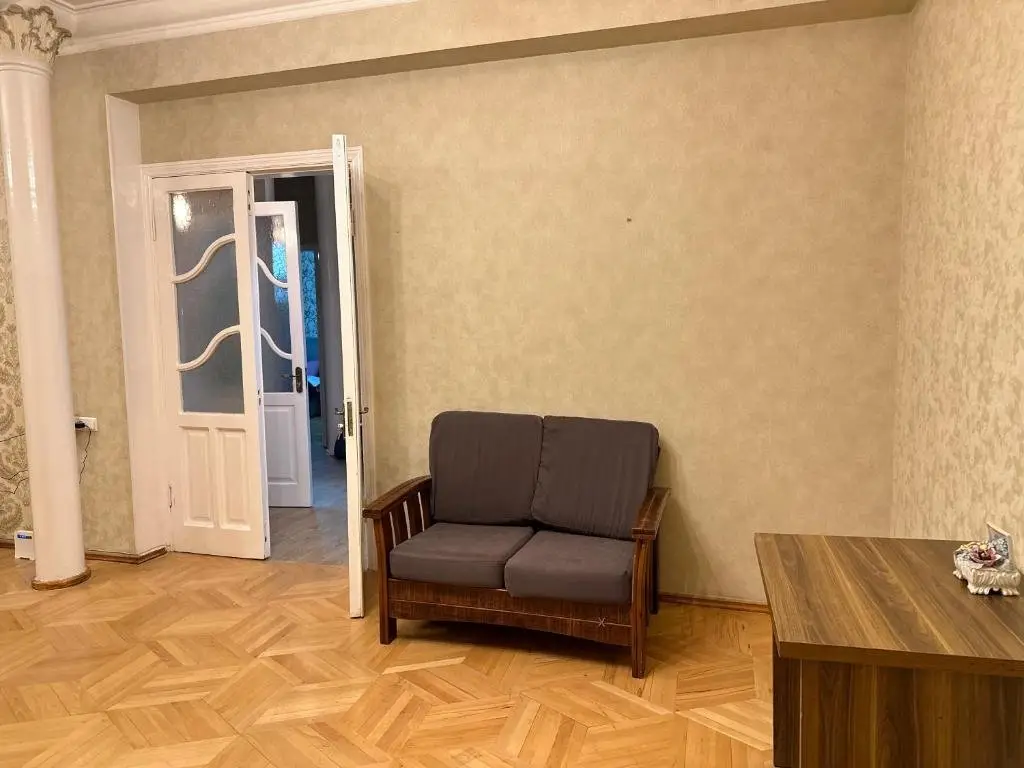 Тбилиси: 4 ROOM SUITE lN TBILISI CITY