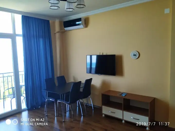 Батуми: 2-h komnatnaja kvartira na beregu morja