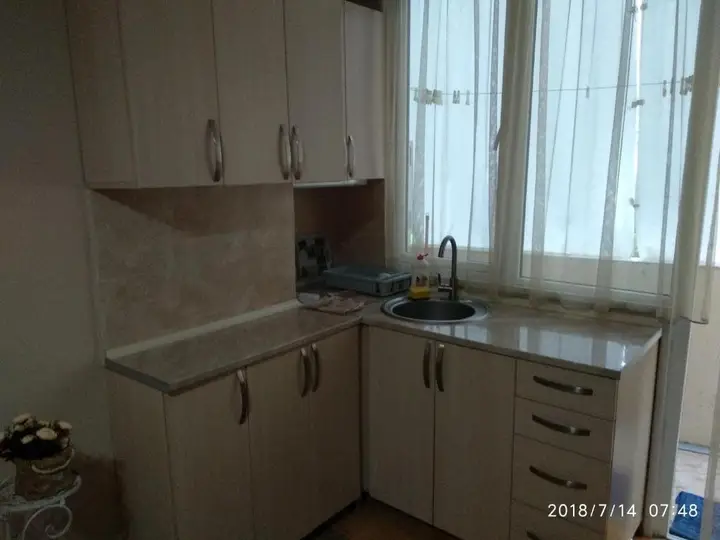 Батуми: Kvartira 200 Metrov Ot More