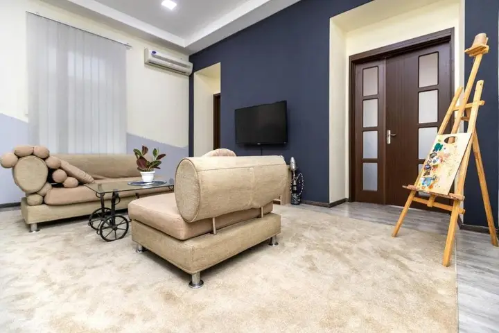 Тбилиси: New 30 2br Apt W Spacious Yard Near Vera Park