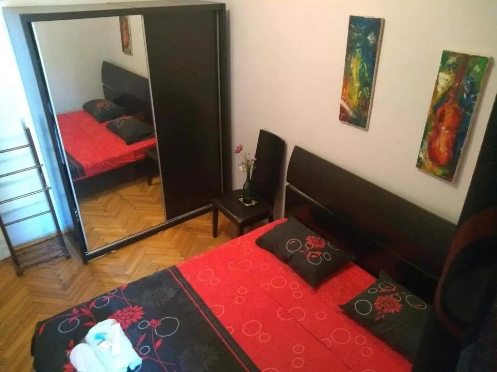 Тбилиси: Lermontovi 21 Solo Apartment