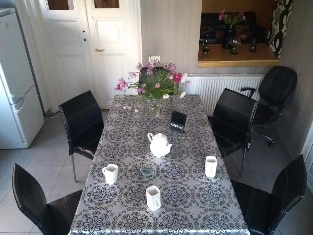 Тбилиси: Lermontovi 21 Solo Apartment