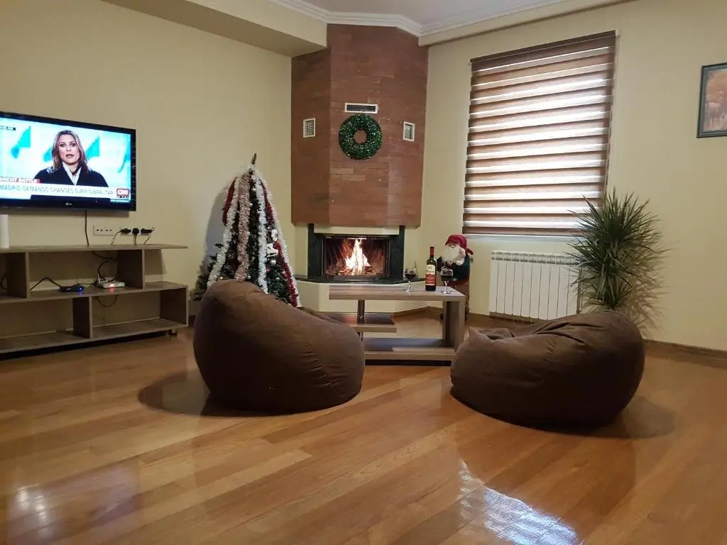 Тбилиси: La Paradise Apartments Kote Afkhazi St.17