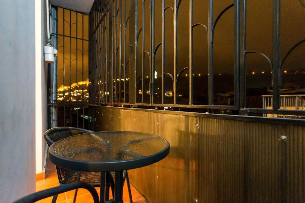 Тбилиси: La Paradise Apartments Kote Afkhazi St.17