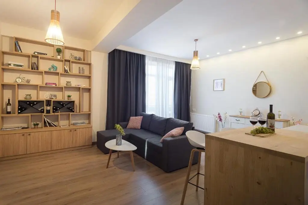 Тбилиси: Metekhi Residence 1