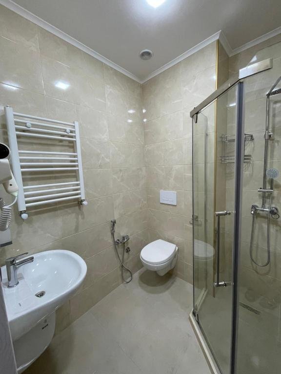 Кутаиси: 2h komnatnye apartamenty v tsentre Kutaisi