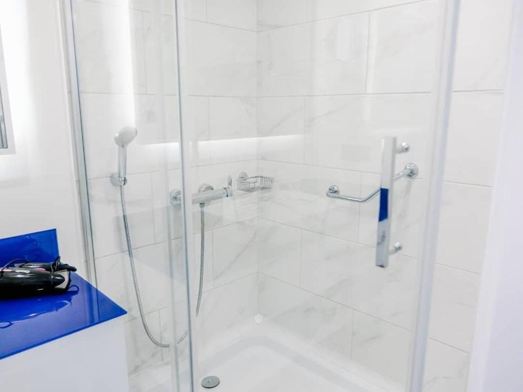Батуми: 2 komnatnye apartamenty ljuks,vid more,gory,gorod.