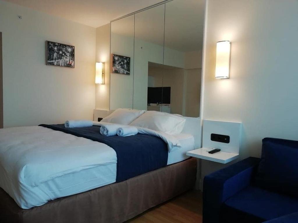 Батуми: 2 komnatnye apartamenty ljuks,vid more,gory,gorod.
