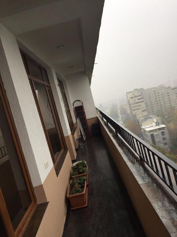 Тбилиси: Ketevan Dedofali Avenue 64 66 127