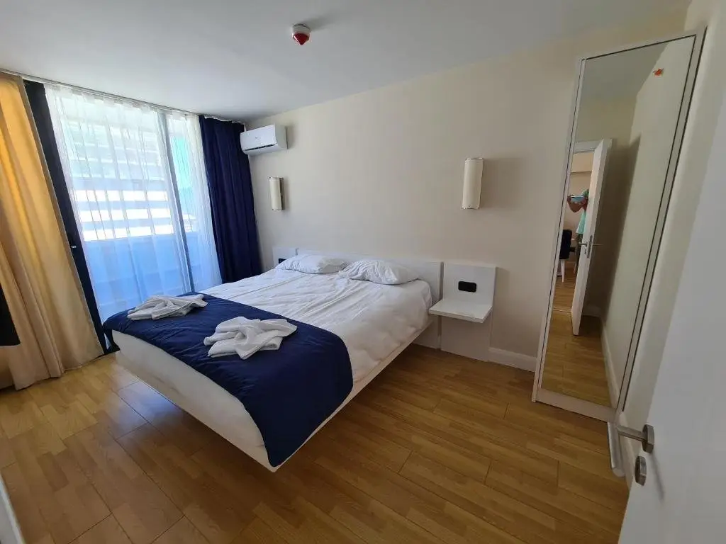 Батуми: 45th floor LUX 2 room apartment Orbi City