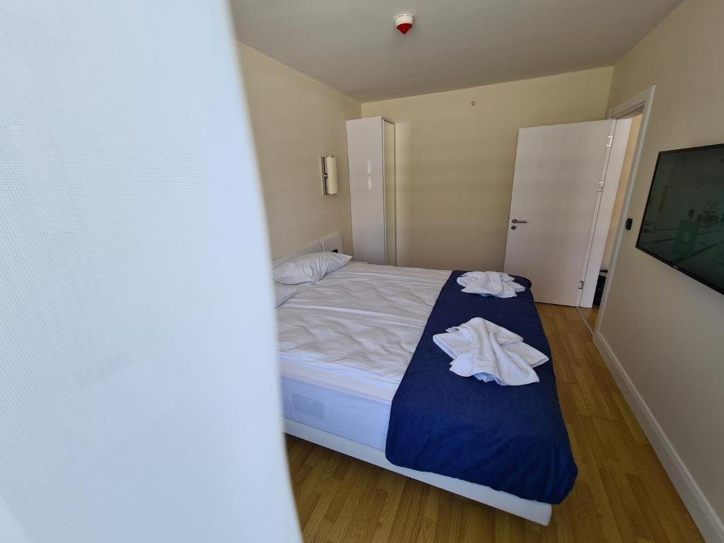 Батуми: 45th floor LUX 2 room apartment Orbi City