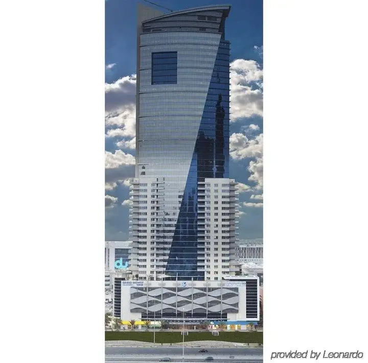 Дубай: Grand Midwest Tower