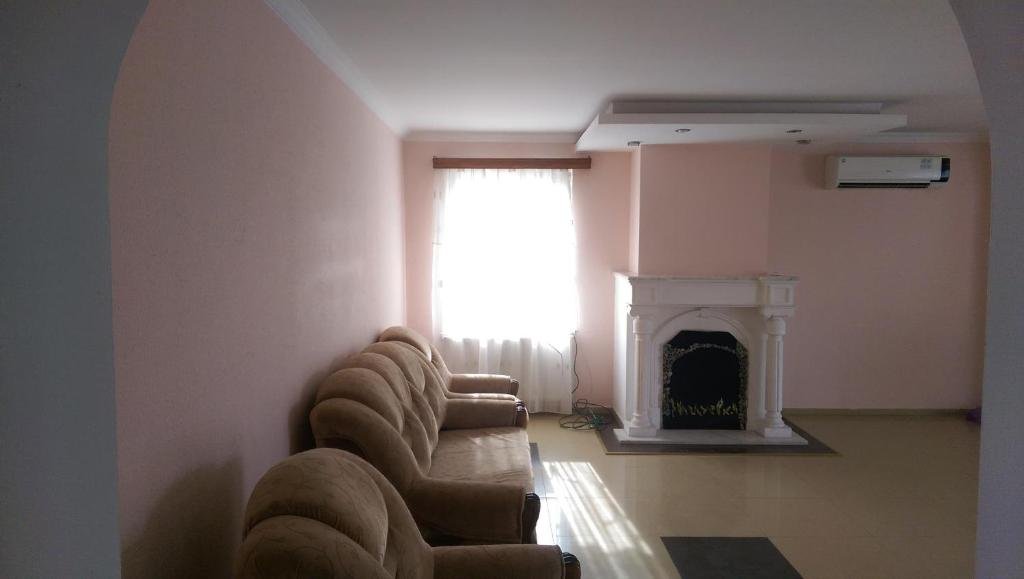 Тбилиси: Nenes Apartments