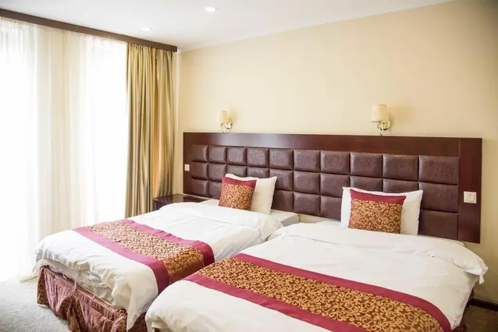 Батуми: Mars Hotel 16 Vaja Pshavela Street