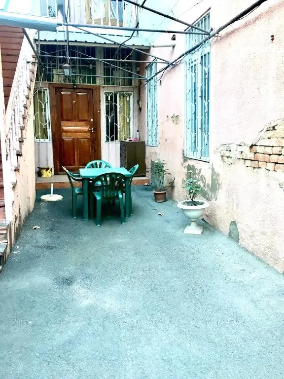 Тбилиси: Ivane Javakhishvili Street 64A