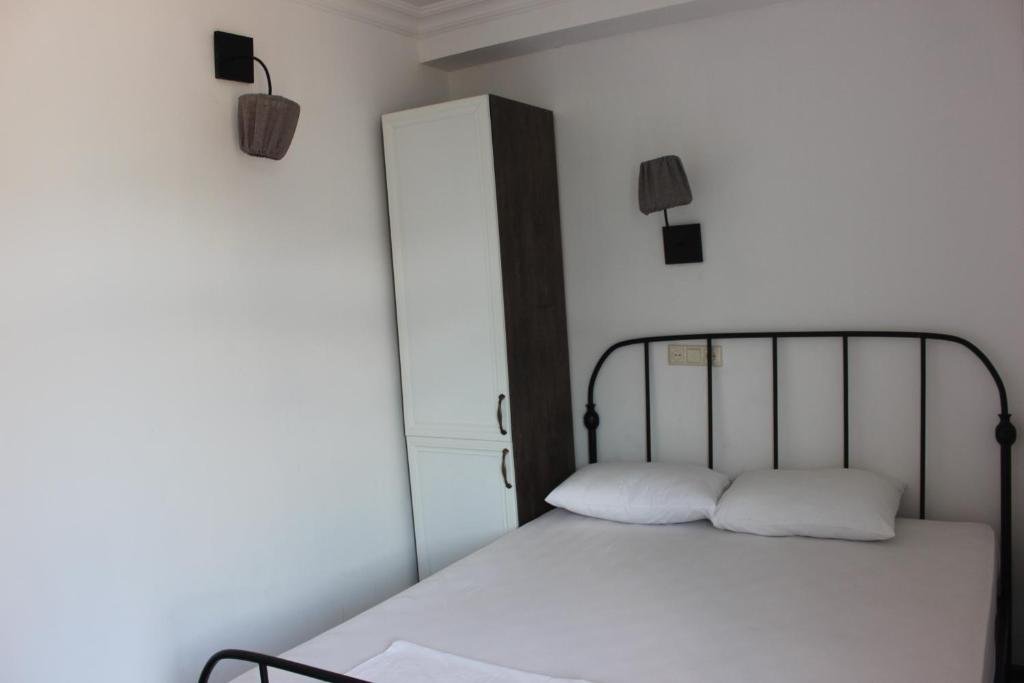 Батуми: Mgzavrebi Gonio Apartment 1003
