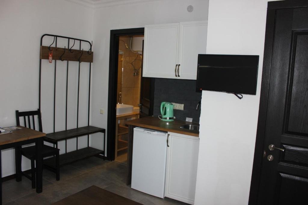 Батуми: Mgzavrebi Gonio Apartment 1003