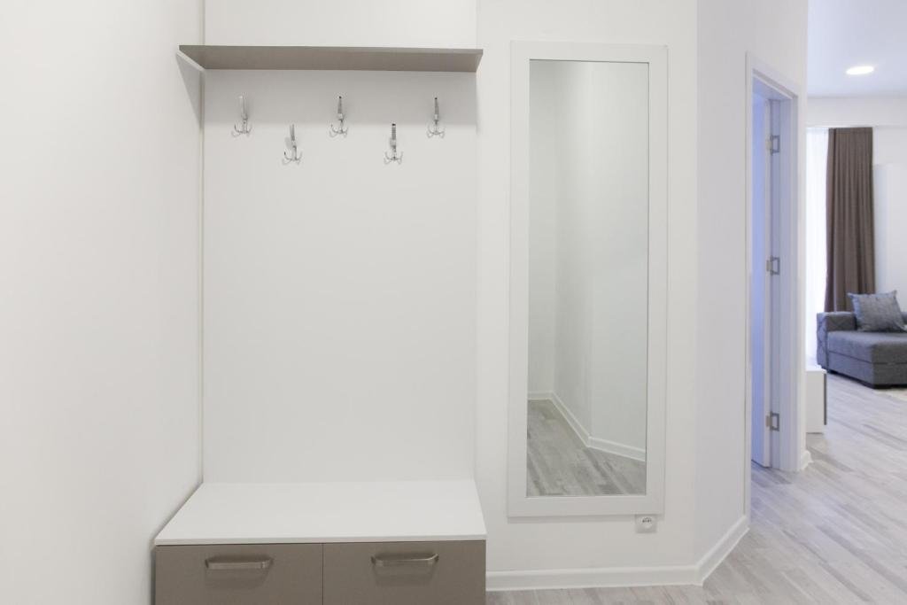 Тбилиси: brand new, bright, 1 bedroom unit, 100 mbps wi-fi.