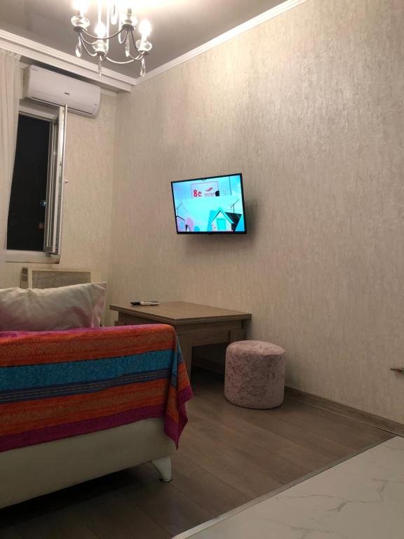 Батуми: apartment with 3 bedrooms, 100 m from the sea