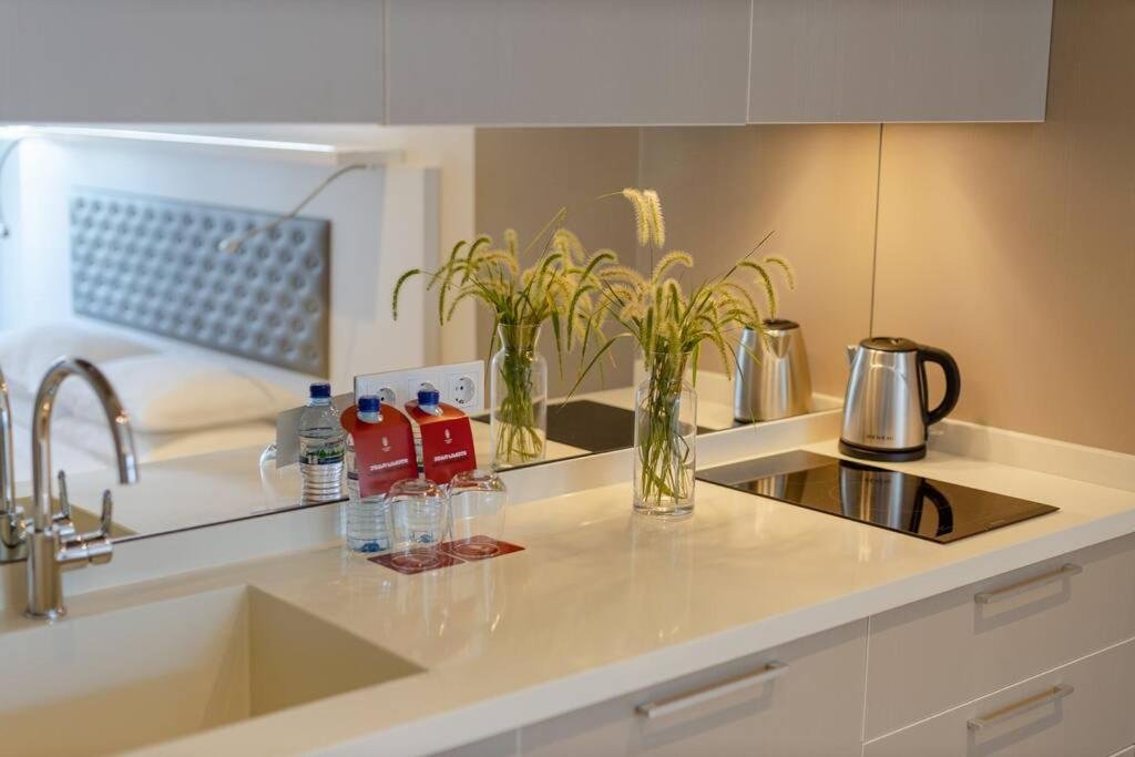 Батуми: bright studio apartment in the heart of batumi