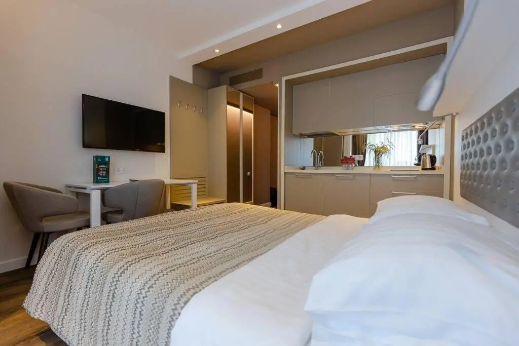 Батуми: bright studio apartment in the heart of batumi
