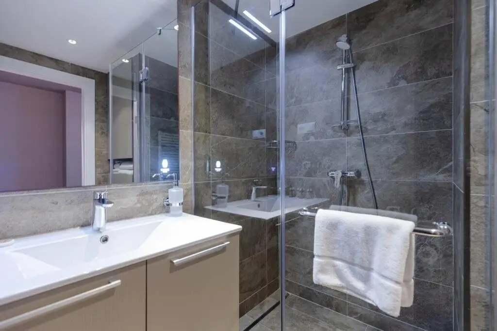 Батуми: bright studio apartment in the heart of batumi
