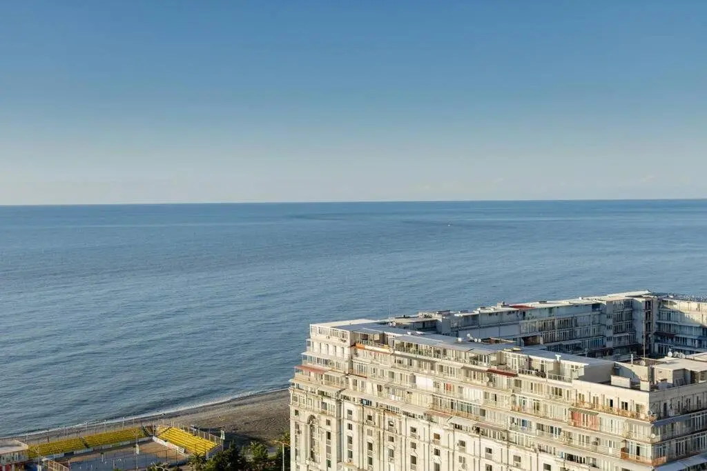 Батуми: bright studio apartment in the heart of batumi