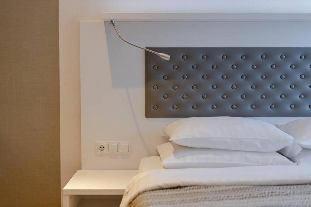 Батуми: bright studio apartment in the heart of batumi