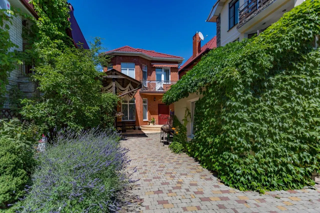 Геленджик: Guest House Na Yuzhnom