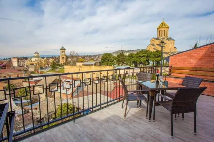 Тбилиси: ? 2BR Apt. w/terrace & stunning views ?