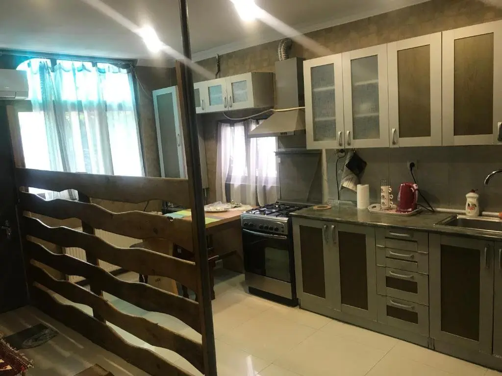 Тбилиси: Lika And Sergo's House 82 Davit Aghmashenebeli Avenue