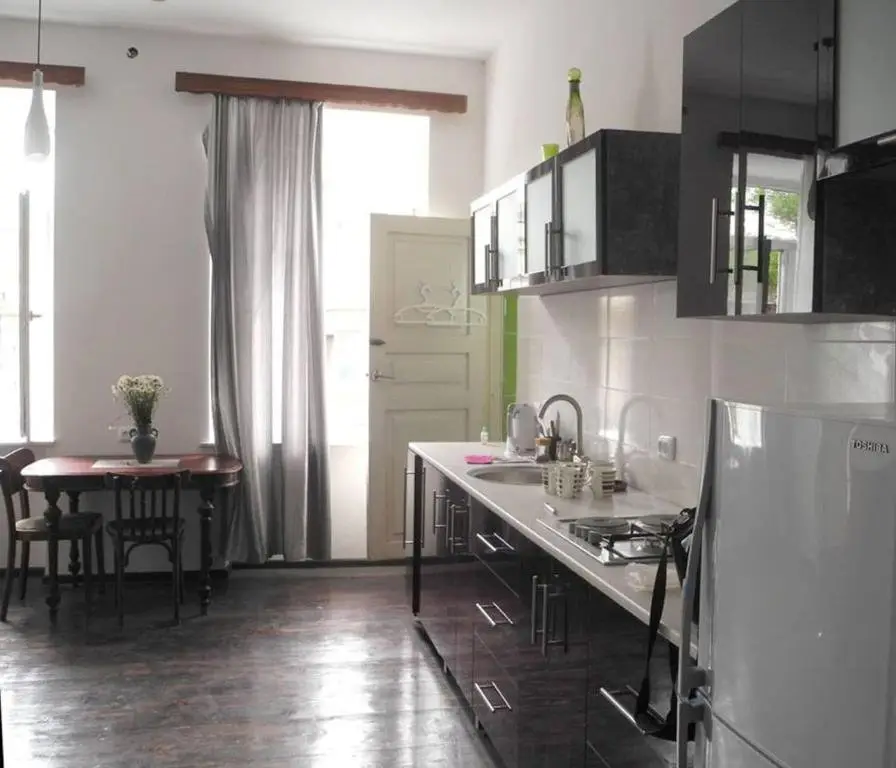 Тбилиси: Mtatsdminda Apartments