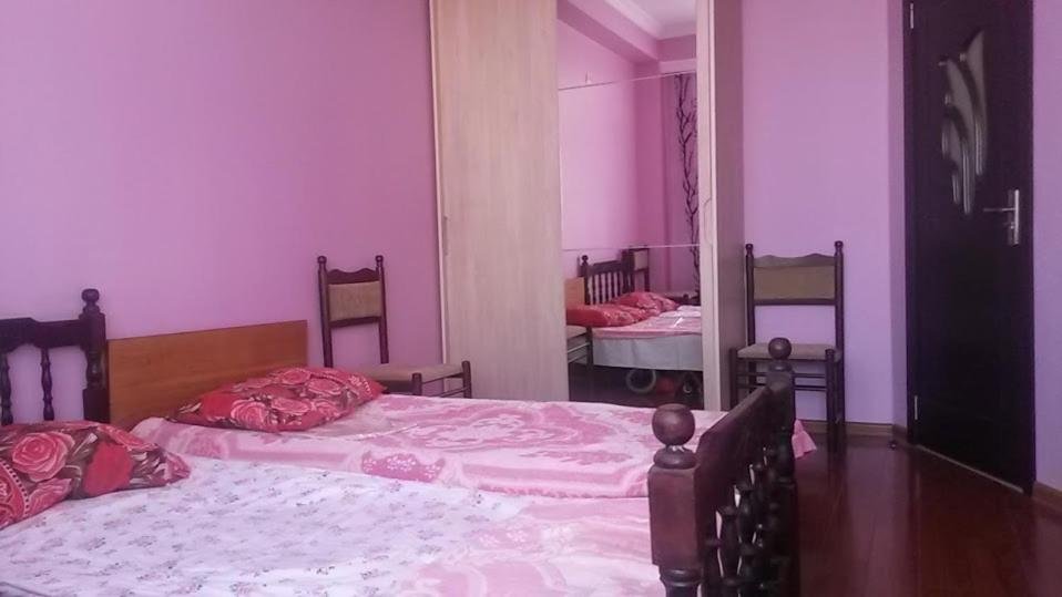 Батуми: Inasaridze Street 2 Roomed Flat