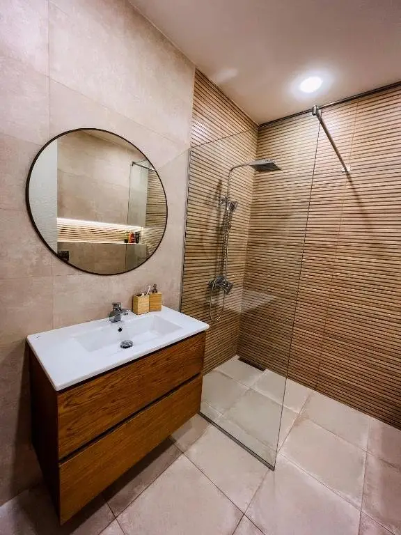 Тбилиси: 1121 Apartment