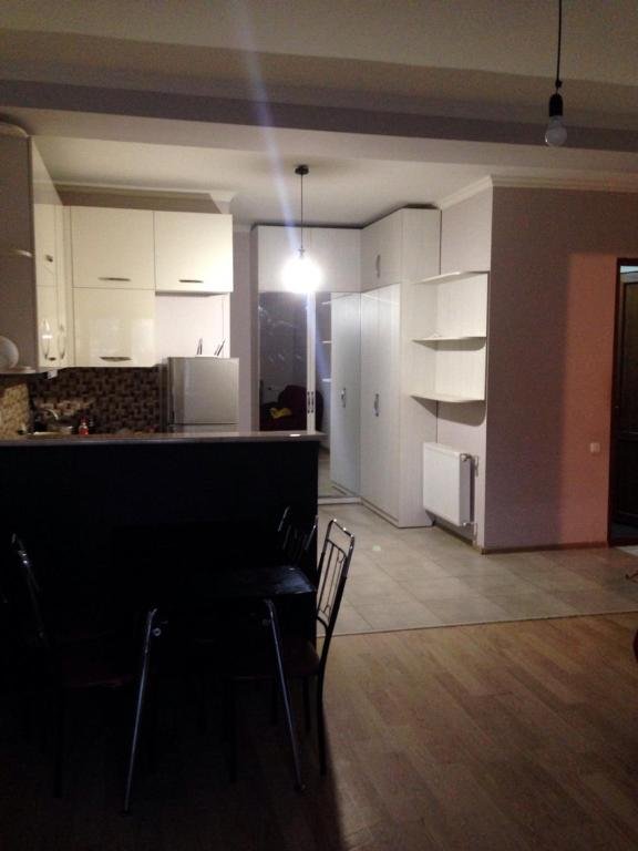 Тбилиси: House On Lortkifanidze Street